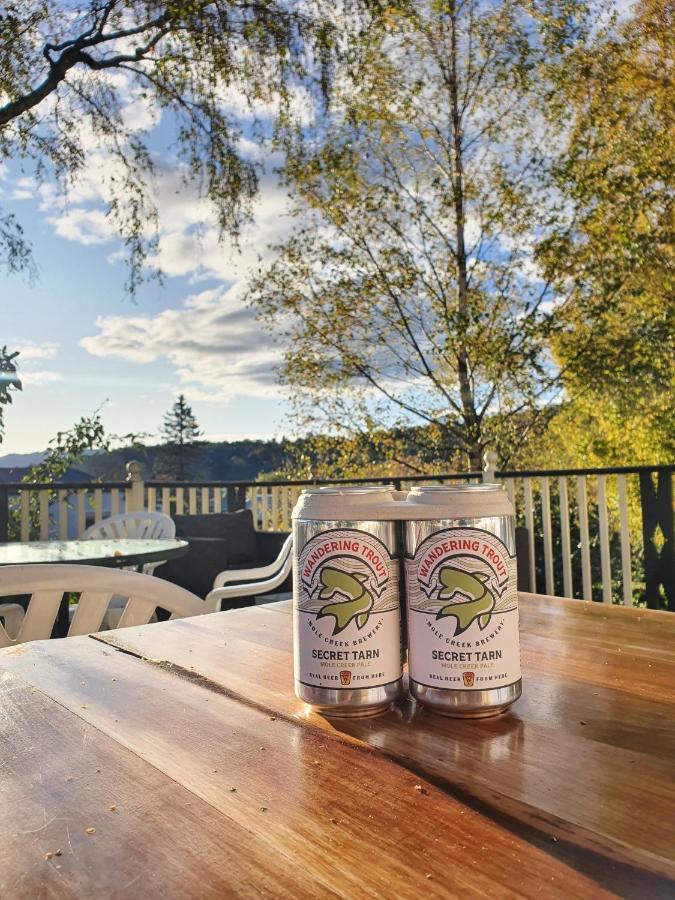 Wandering Trout - Gourmet Stays Mole Creek Eksteriør bilde
